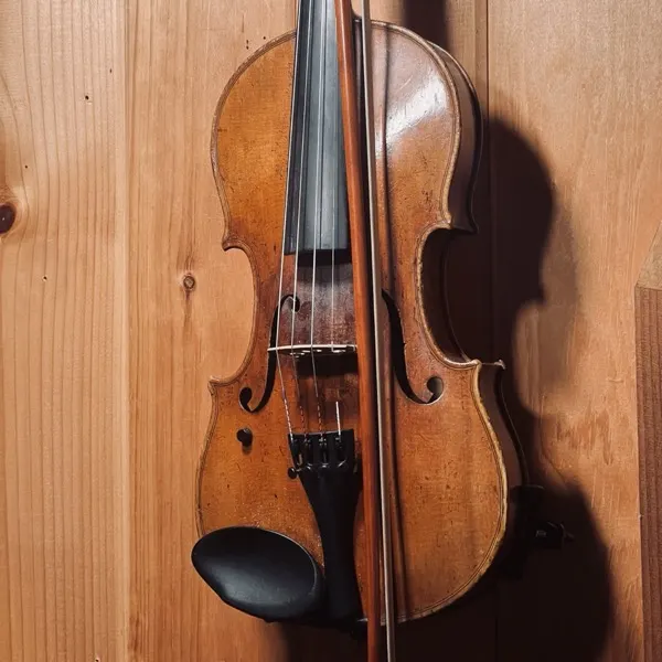 Violin in the cabin studio